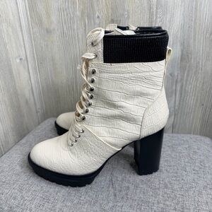 Vince Camuto Cream Lace-Up Platform Heeled Boots
